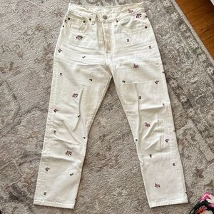 Levi’s Embroidered Floral White Wedgie Jeans size 26